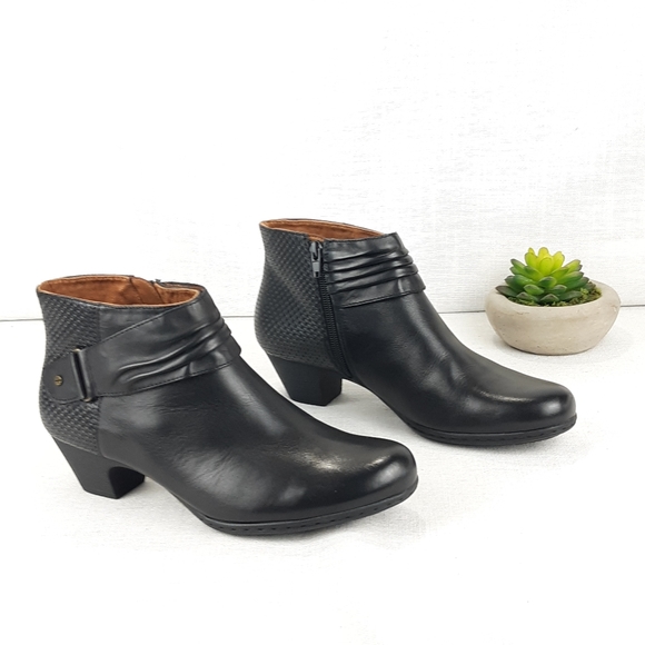 ROCKPORT BRYNN BOOTIES - Picture 9 of 16